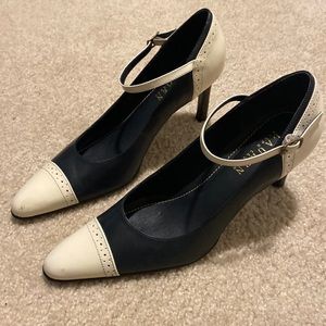 (5 for $50) Lauren Ralph Lauren size 6 leather two-tone heels